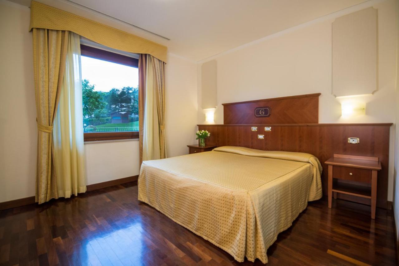 Hotel Le Grotte Genga  Kültér fotó
