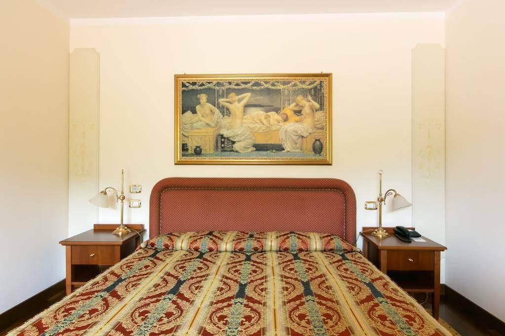 Hotel Le Grotte Genga  Kültér fotó