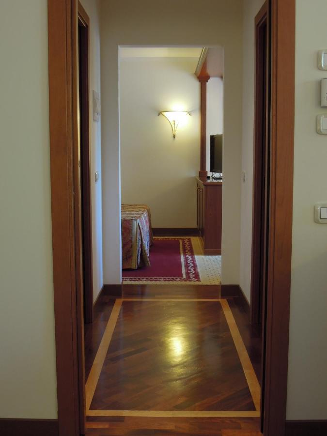 Hotel Le Grotte Genga  Szoba fotó