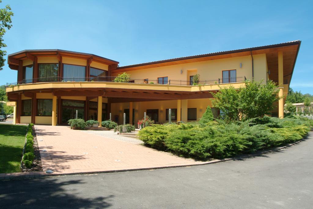 Hotel Le Grotte Genga  Kültér fotó